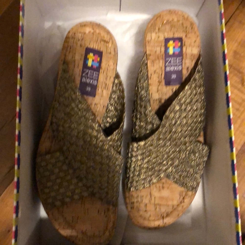 Wedge sandals